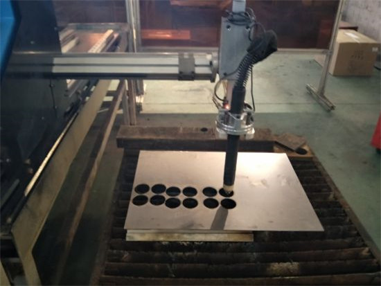 Metal CNC מכונת חיתוך פלזמה, עם פלסמה והן חיתוך להבה